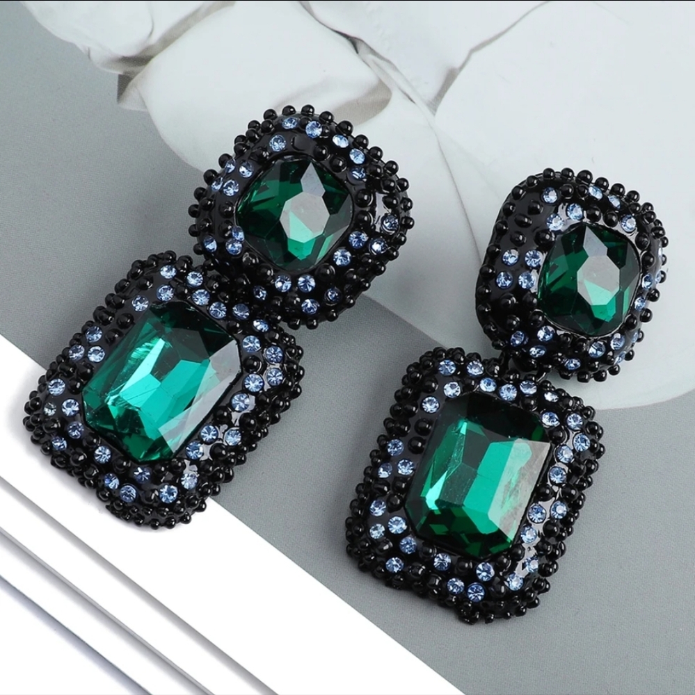 Emerald Green Crystal Drop Earrings